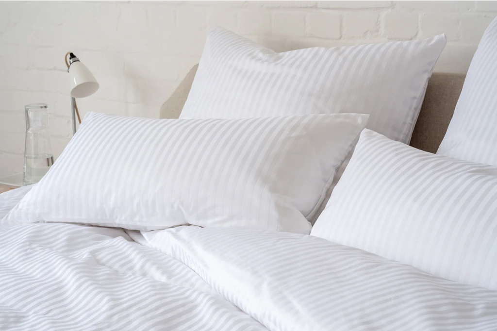 Fuer die erste Wohnung - Damastbettwaesche